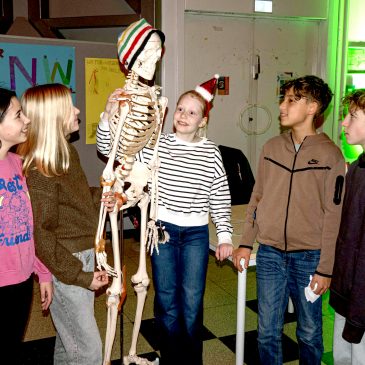 Einladung zum MINT-Tag in weihnachtlicher Atmosphäre