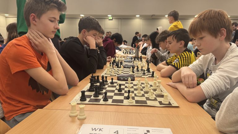 Erfolgreiches Debüt bei der Schach-Stadtmeisterschaft