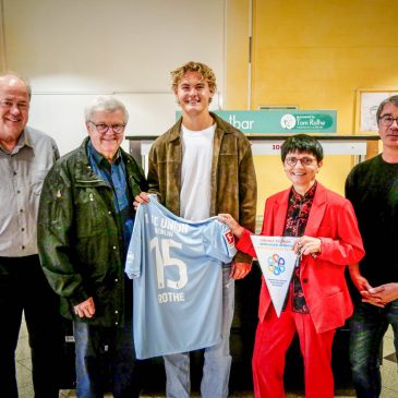 Bundesligaprofi Tom Rothe besucht die GSG
