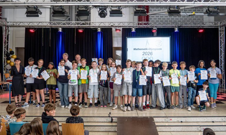Mathe-Olympiade – Gold für die „Chicken Wings“