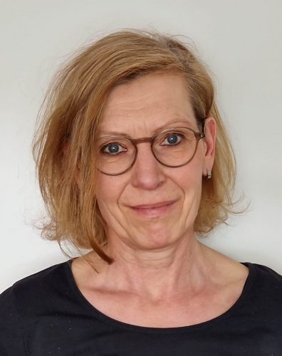Claudia Schlierkamp<br><h6>Abteilungsleiterin</h6>